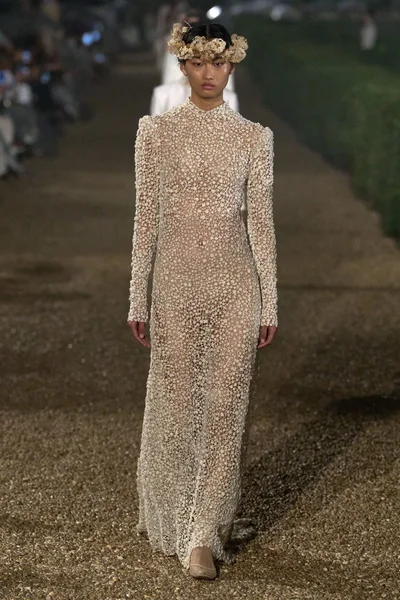 Look 39